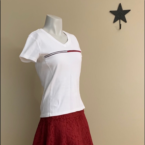 2/$20 TOMMY HILFIGER White Top V-Neck - Picture 3 of 14